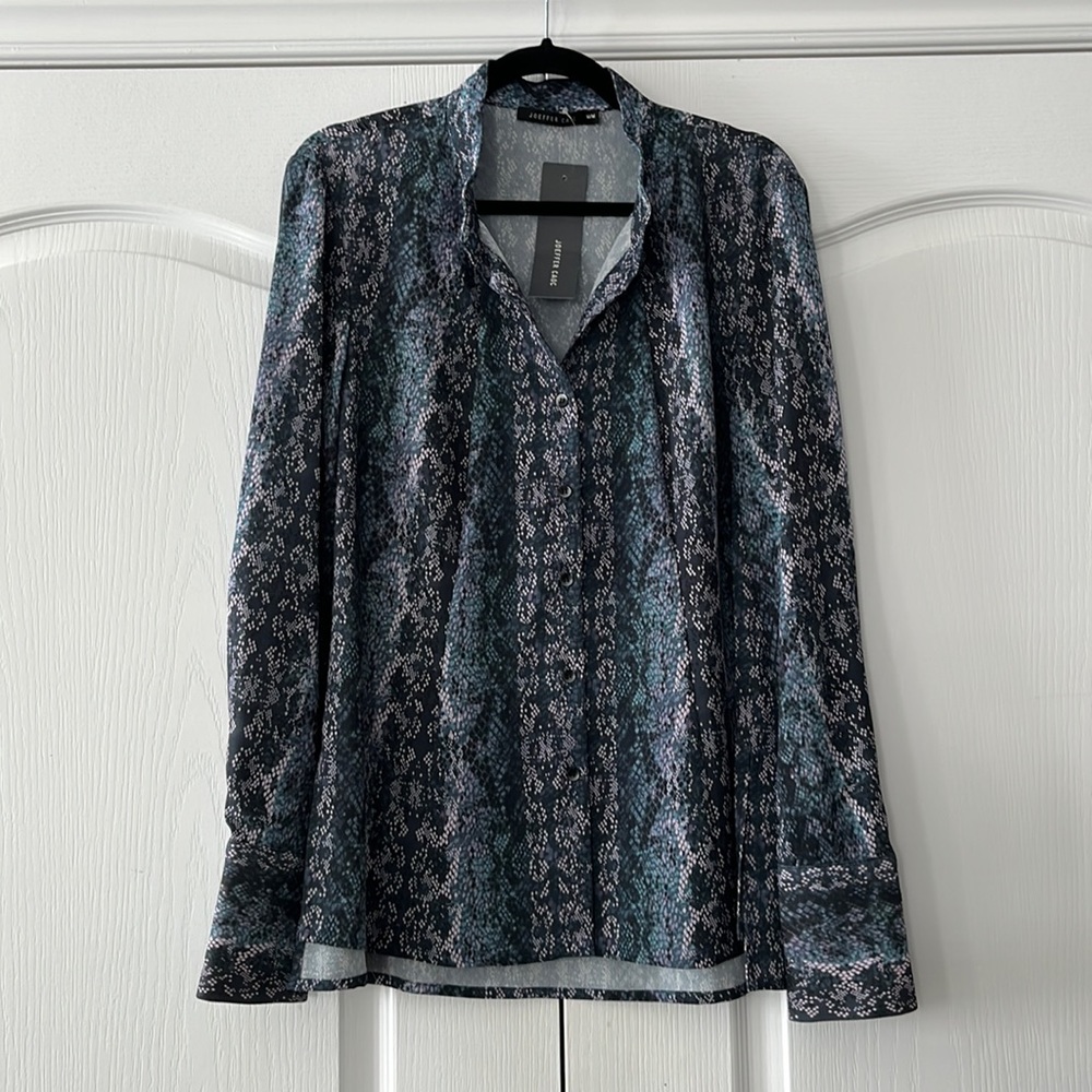 NWT Joeffer Caoc blouse